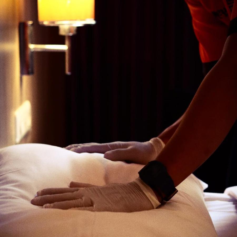 News Hotel Waru Sidoarjo Esterno foto